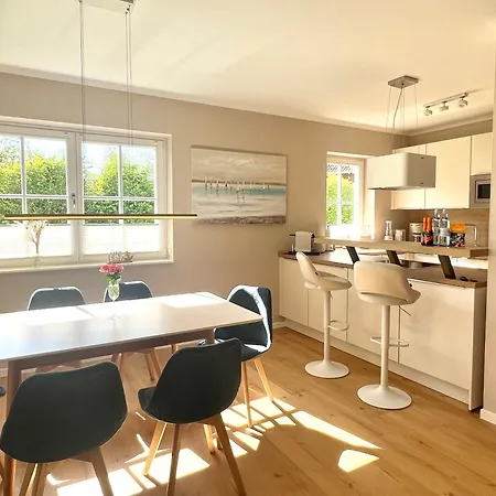 Sundevit - Exklusives Mit Infrarotsauna, Whirlpool-wanne Und Kamin Tatil Evi Putgarten